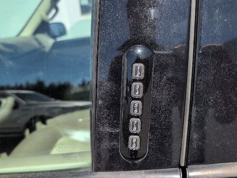 Used 2005 Ford Explorer Eddie Bauer AWD/4WD image 10