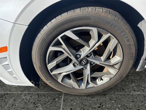 Used 2022 Hyundai Sonata SEL image 14