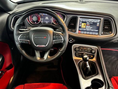 Used 2019 Dodge Challenger R/T Scat Pack w/ Widebody Package RWD image 9