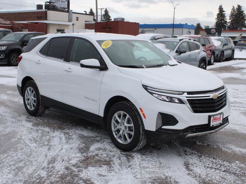 Certified 2023 Chevrolet Equinox LT image 3