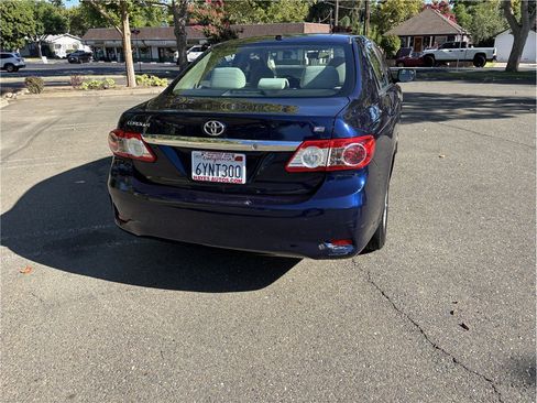 Used 2013 Toyota Corolla LE w/ Premium Complete Pkg FWD image 7