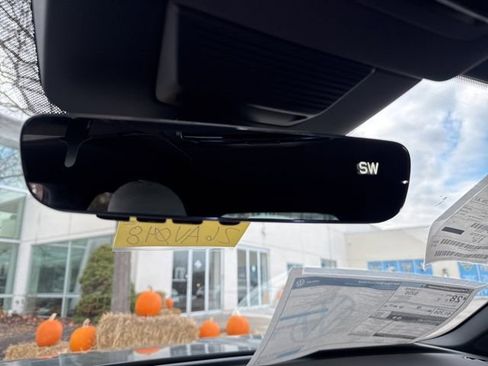 New 2026 Volkswagen Tiguan SE R-Line image 31