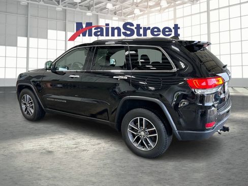 Used 2017 Jeep Grand Cherokee Limited AWD/4WD image 3