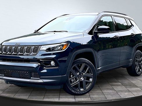 New 2026 Jeep Compass Limited w/ Sun, Sound & Navigation Group AWD/4WD image 3