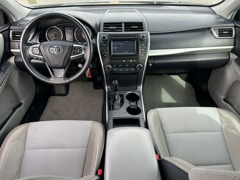 Used 2017 Toyota Camry SE image 27