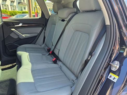 Used 2019 Audi Q5 2.0T Premium Plus w/ Premium Plus Package AWD/4WD image 9
