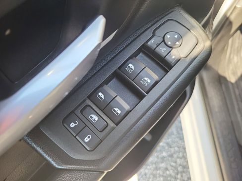Used 2025 RAM 1500 Big Horn image 17
