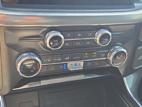 Used 2023 Ford F150 Lariat image 28