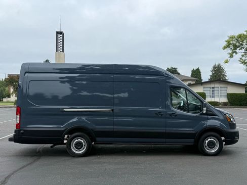 Used 2020 Ford Transit 250 148 High Roof Extended image 7