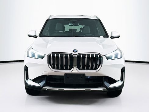 Used 2025 BMW X1 xDrive28i image 2