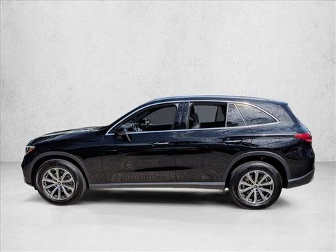 Certified 2026 Mercedes-Benz GLC 300 image 8