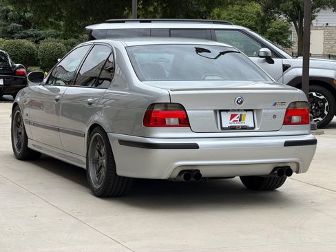 Used 2002 BMW M5 RWD image 12
