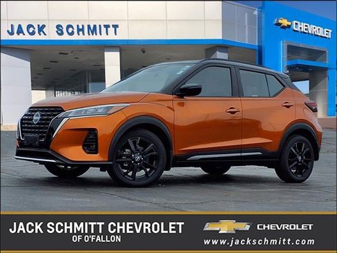 Used 2024 Nissan Kicks SR w/ SR Premium Package image 1