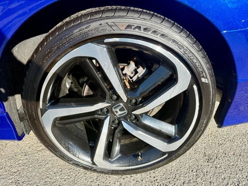 Used 2019 Honda Accord Sport image 11