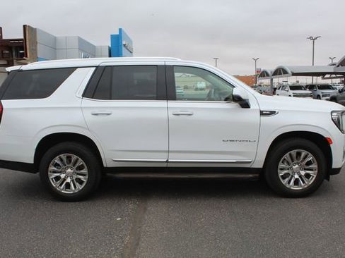 Used 2023 GMC Yukon Denali AWD/4WD image 2