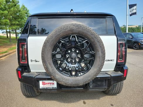 Used 2025 GMC Hummer EV 2X AWD/4WD image 4
