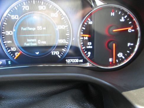 Used 2017 GMC Acadia Denali w/ Technology Package FWD image 6