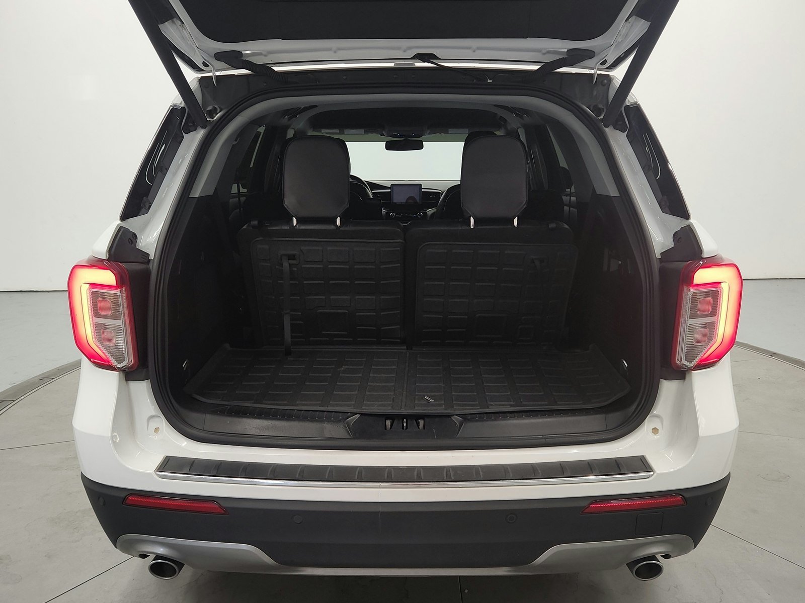 Used 2023 Ford Explorer Limited RWD image 30