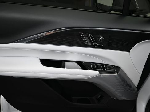 Certified 2024 Cadillac Lyriq Sport AWD/4WD image 10