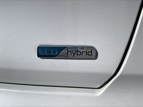 Used 2019 Kia Niro Touring image 9