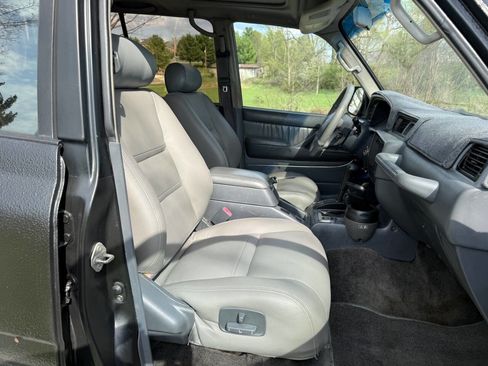 Used 1996 Toyota Land Cruiser image 34