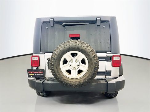 Used 2016 Jeep Wrangler Sport image 36