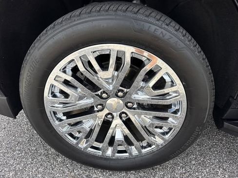 Used 2024 Chevrolet Tahoe Premier w/ Advanced Technology Package RWD image 56