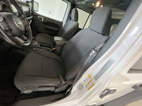 Used 2019 Jeep Wrangler Unlimited Sport S AWD/4WD image 11