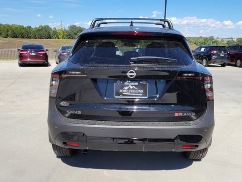 New 2026 Nissan Kicks SR w/ Cold Weather Package image 9