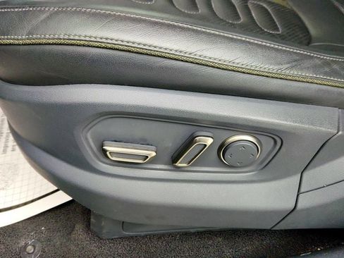 Used 2022 Rivian R1T Adventure image 11