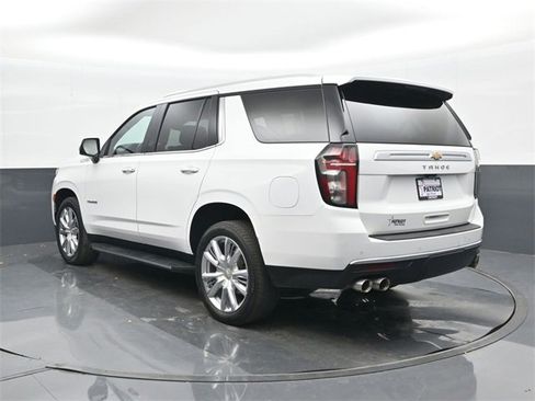 Used 2023 Chevrolet Tahoe High Country image 2
