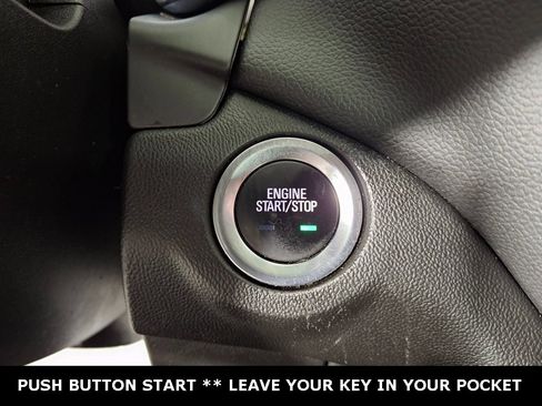 Used 2022 Chevrolet Equinox LT image 12