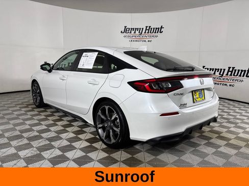 Used 2025 Honda Civic Sport Touring image 8