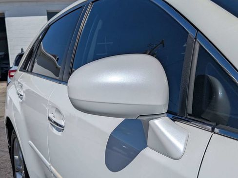 Used 2010 Toyota Venza FWD image 13