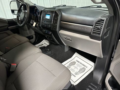 Used 2019 Ford F250 XLT w/ XLT Value Package image 9