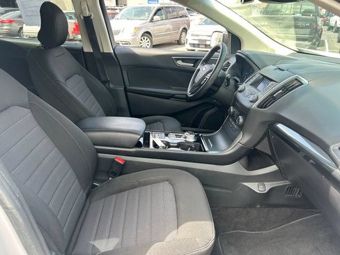 Used 2019 Ford Edge SE w/ SE Fleet Driver's Package FWD image 33
