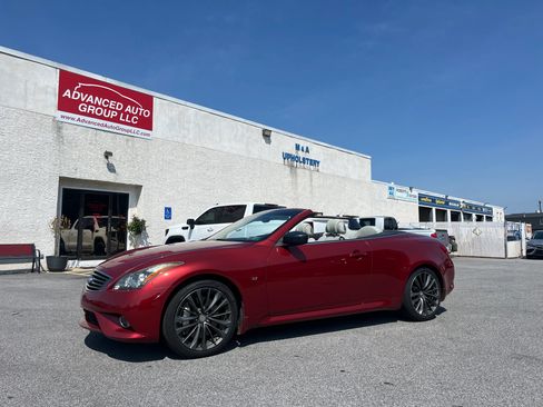 Used 2014 INFINITI Q60 Convertible w/ Premium Package RWD image 1