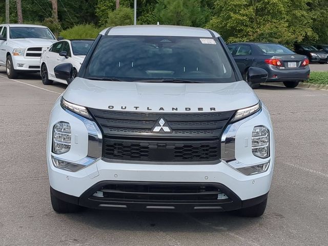 Used 2023 Mitsubishi Outlander SE Black Edition AWD/4WD image 8