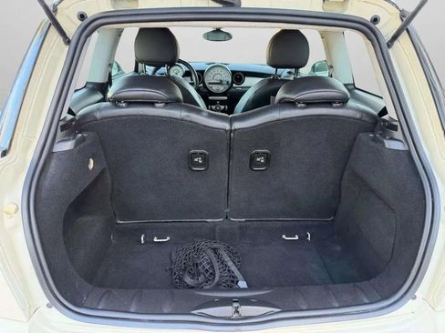 Used 2010 MINI Cooper Hardtop image 15