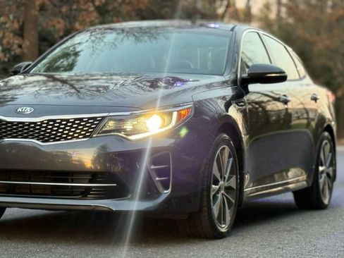Used 2016 Kia Optima SX image 1