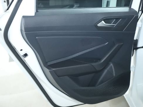 Certified 2025 Volkswagen Jetta S image 13