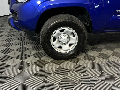 Used 2023 Toyota Tacoma SR image 9