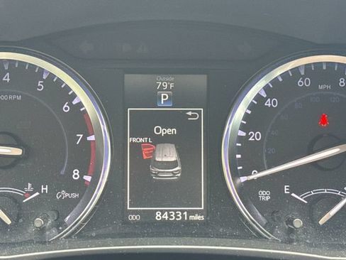 Used 2015 Toyota Highlander XLE FWD image 19