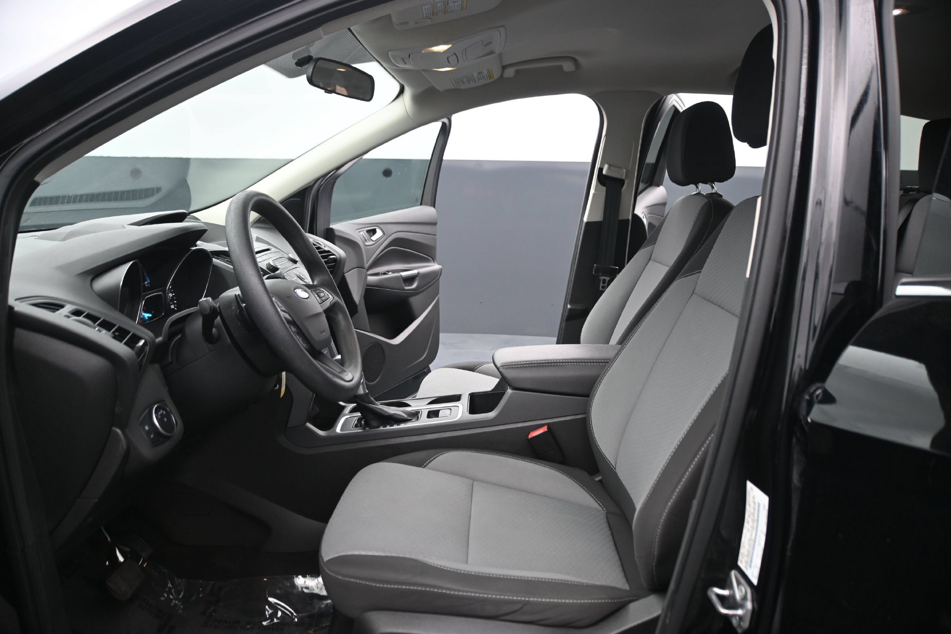 Used 2017 Ford Escape SE AWD/4WD image 19