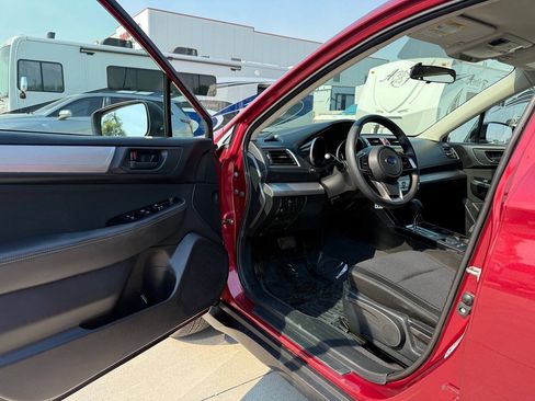 Used 2018 Subaru Outback 2.5i AWD/4WD image 13