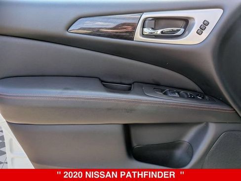 Used 2020 Nissan Pathfinder SL AWD/4WD image 11