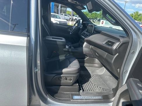 Used 2024 Chevrolet Tahoe RST w/ Luxury Package AWD/4WD image 34