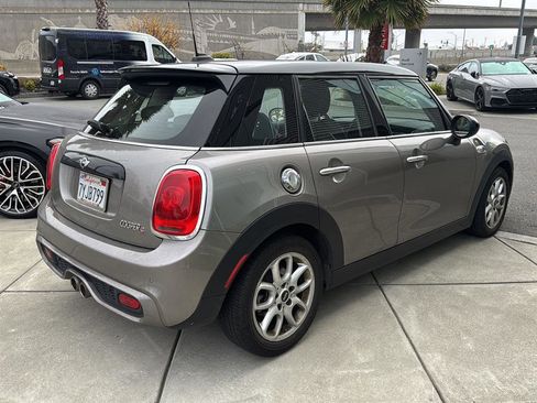 Used 2017 MINI Cooper S image 4
