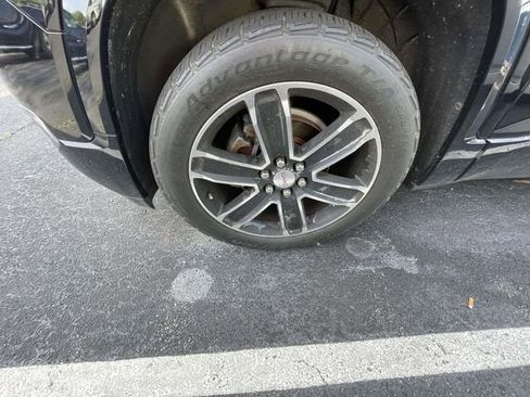 Used 2017 GMC Acadia Denali w/ Technology Package image 7