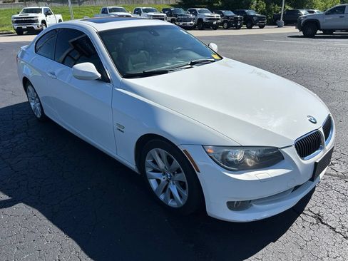Used 2012 BMW 328i xDrive Coupe AWD/4WD image 3